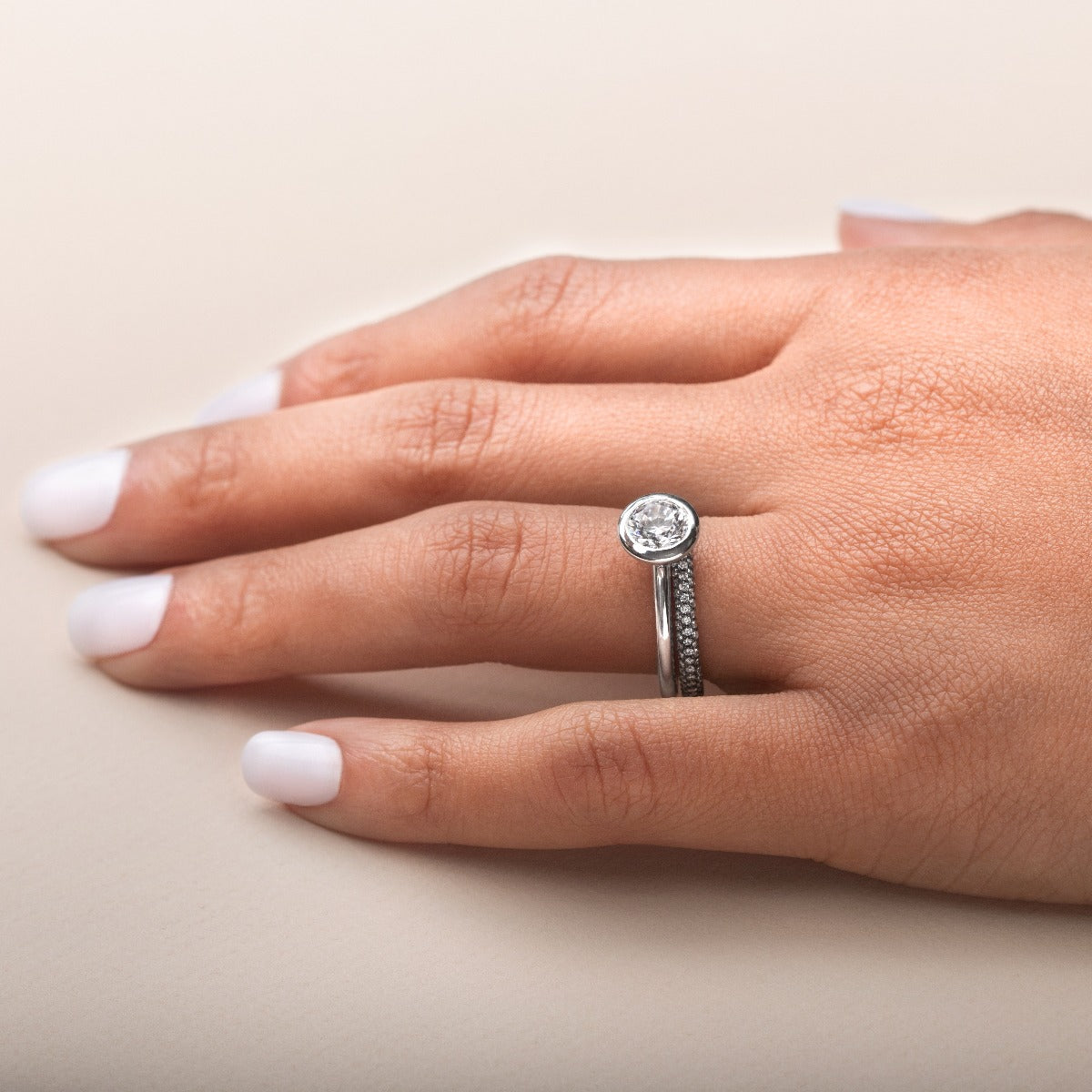 Bezel