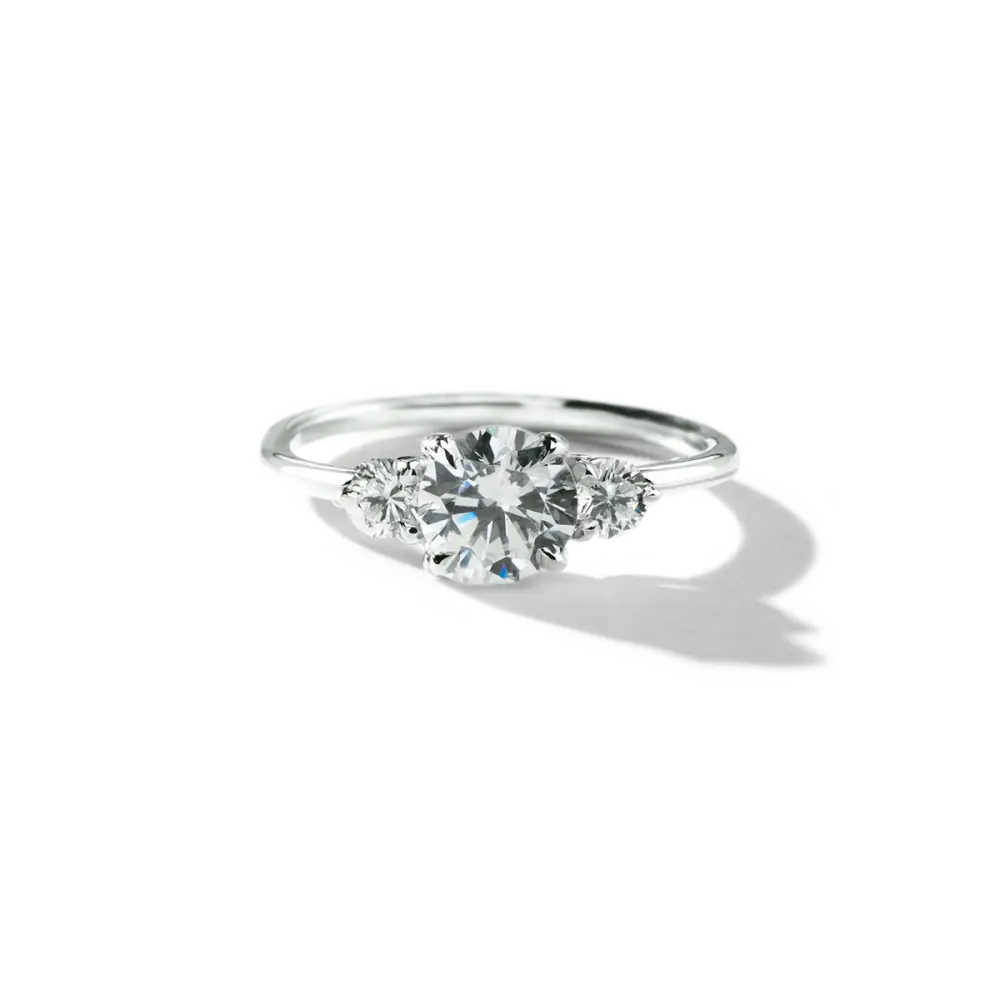 VIVIENNE - LAB THREE STONE - 18K White Gold / Round - Engagement Ring