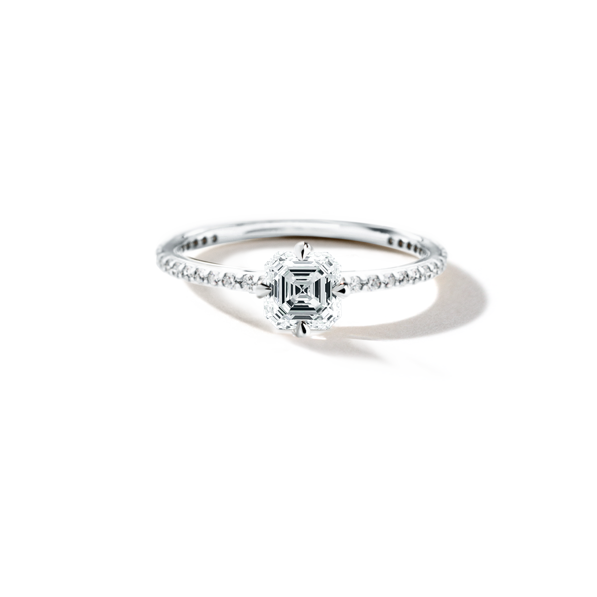 Solitaire Pave