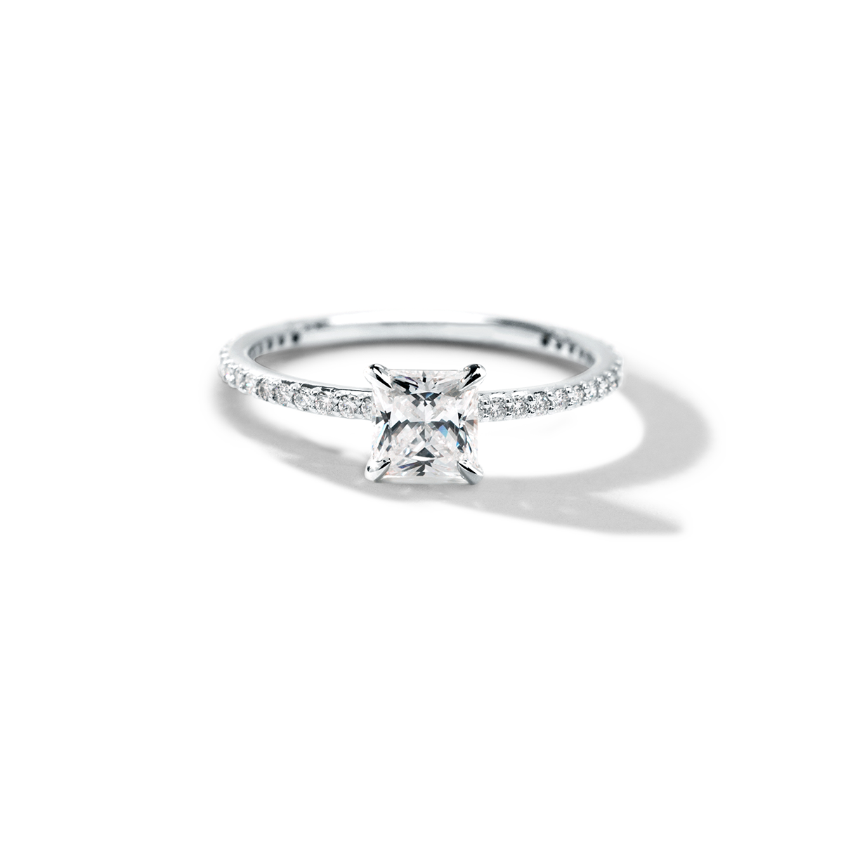 Solitaire Pave