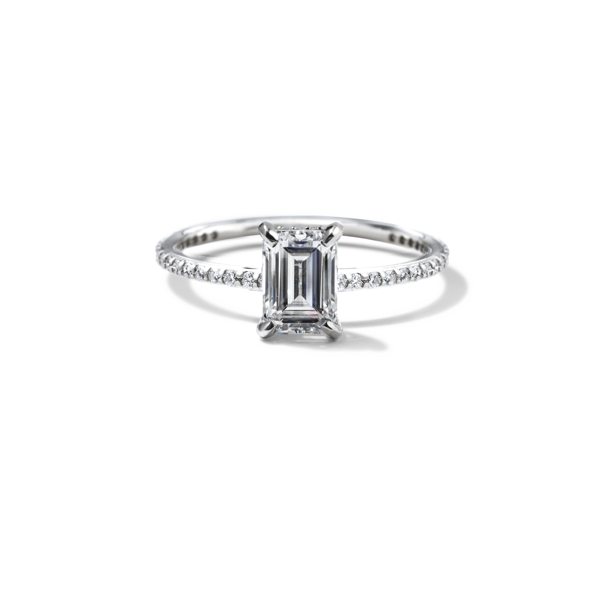 Solitaire Pave