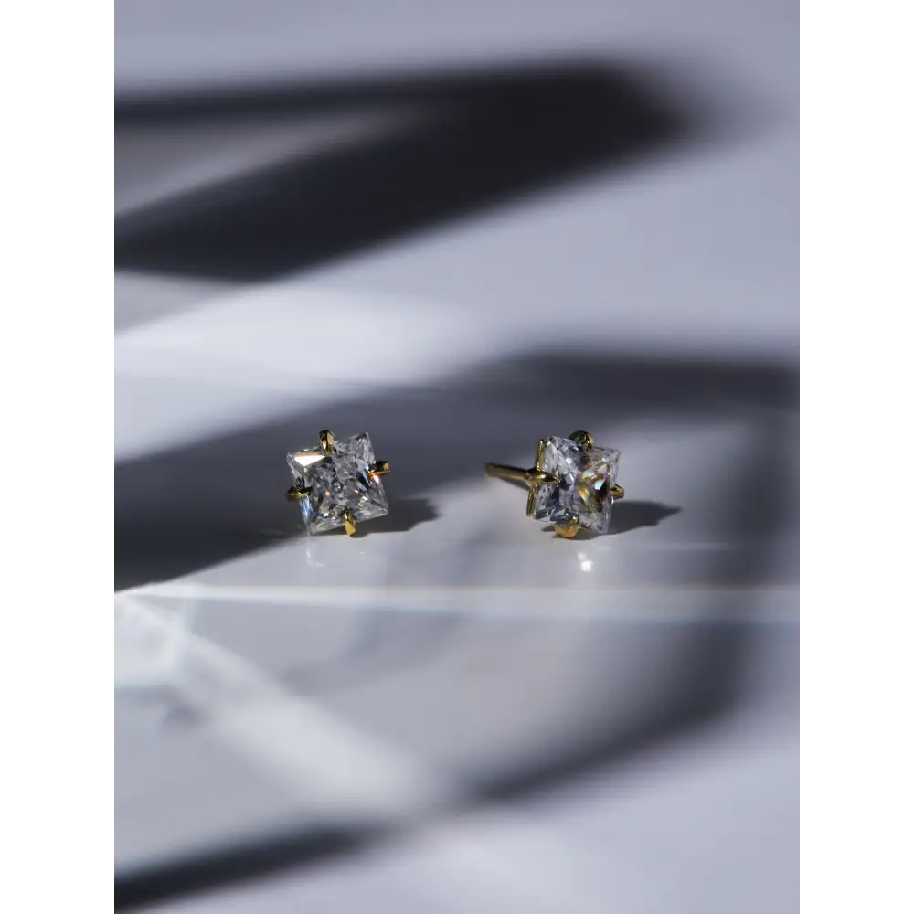PRINCESS STUDS